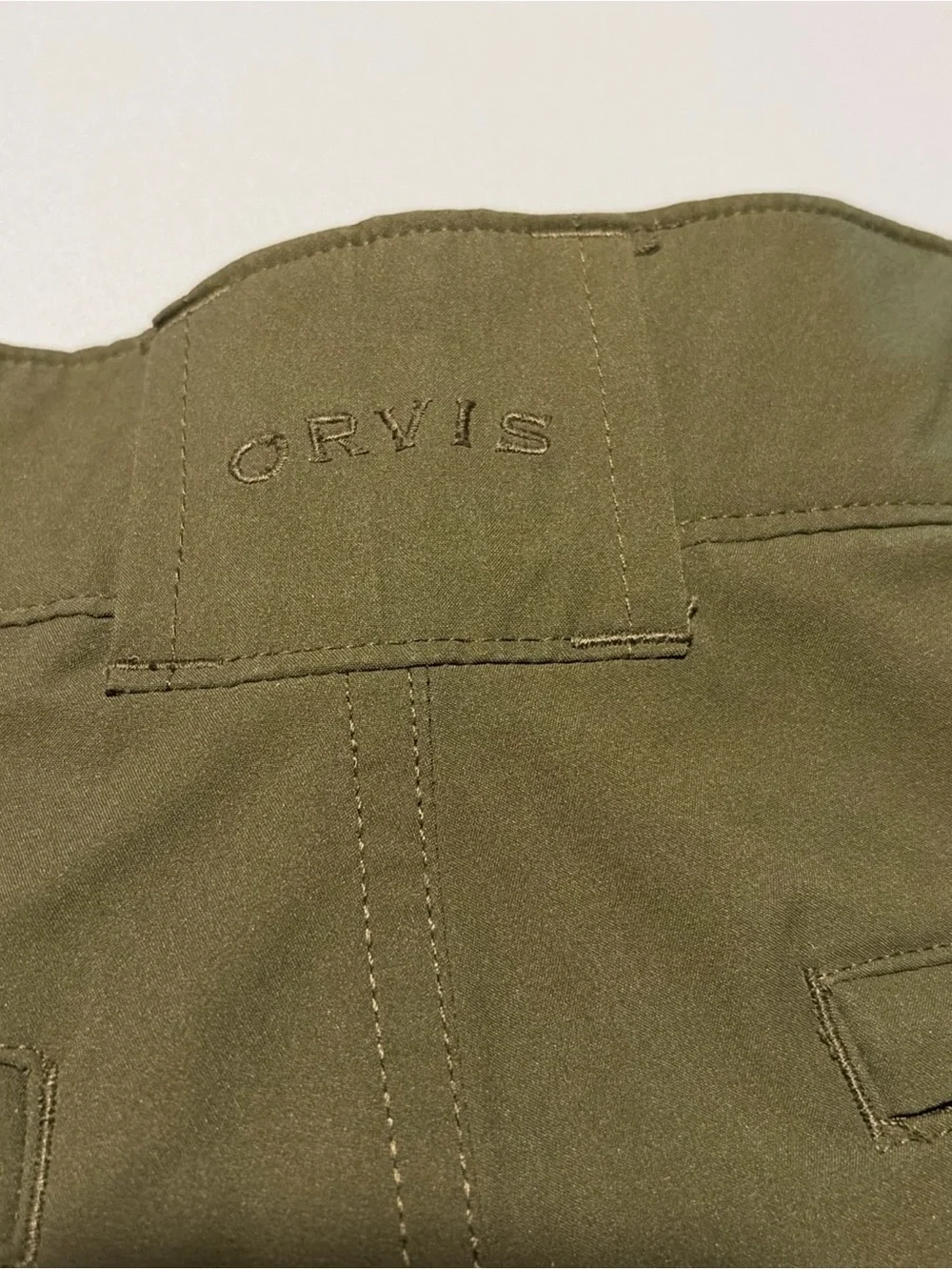 Orvis Olive Green Cargo Shorts size 34. 9” inseam